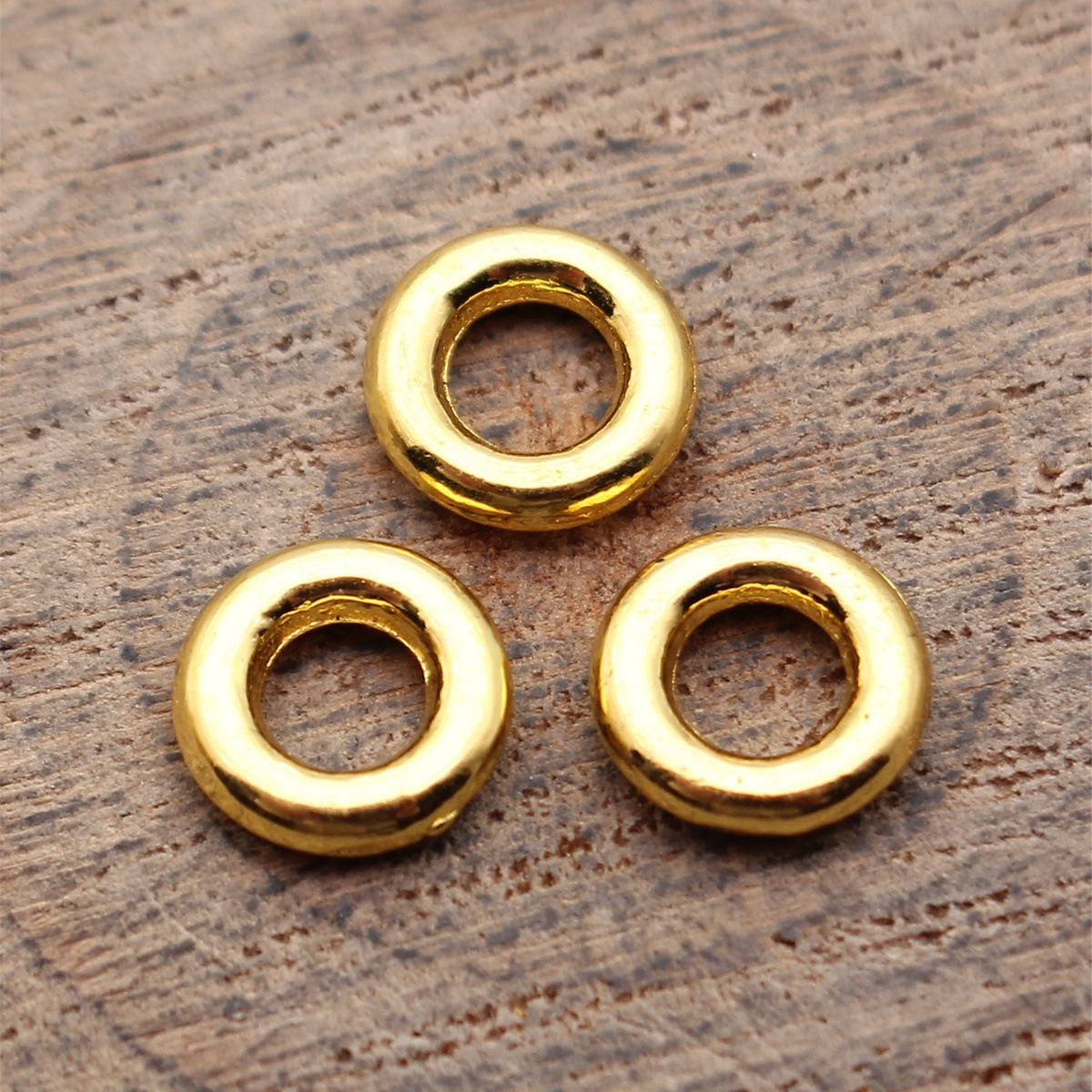 Round Charms Connector Cutout  - Resin Craft Supplies recensione e prezzo